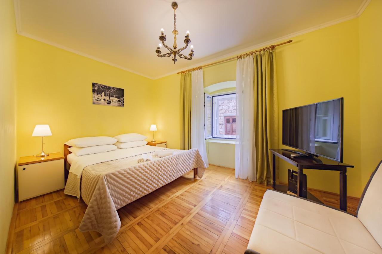 Apartments Niko Skradin Eksteriør billede